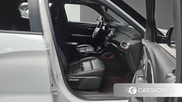 Chevrolet (GM Daewoo) Trailblazer 2022 Черный из Кореи, фото 2