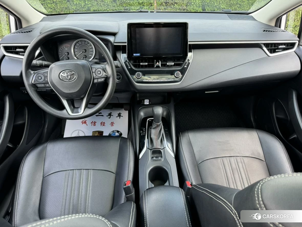 Toyota Corolla 2023 Белый из Китая, фото 2