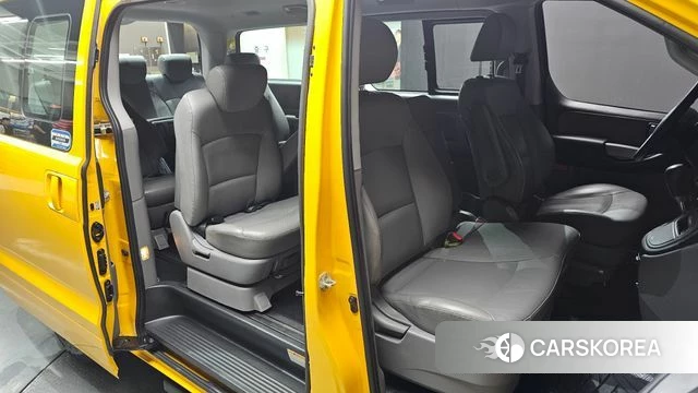 Hyundai The New Grand Starex 2021 Желтый из Кореи, фото 2