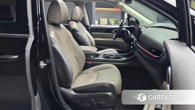 Kia The New Carnival 4th Generation 2025 Черный из Кореи, фото 2