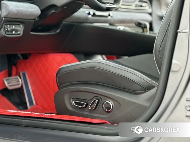 GAC Trumpchi Shadow Leopard 2024 Темно-серый из Китая, фото 2
