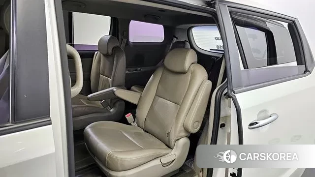 Kia The New Carnival 2018 Белый из Кореи, фото 2