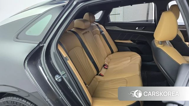 Kia K5 3rd generation 2023 Серый из Кореи, фото 2