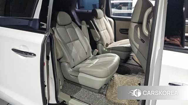 Kia The New Carnival 2019 Белый из Кореи, фото 2