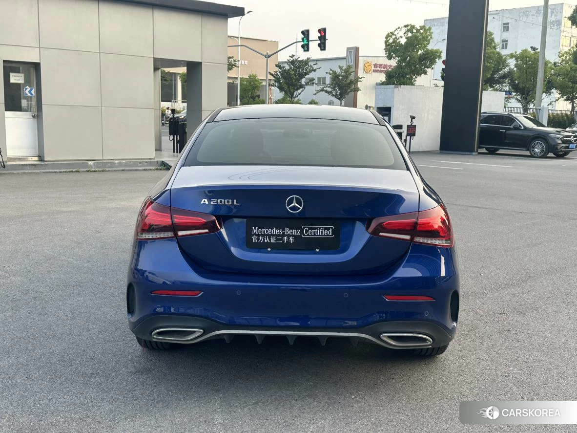 Mercedes-Benz Class A 2021 Синий из Китая, фото 2