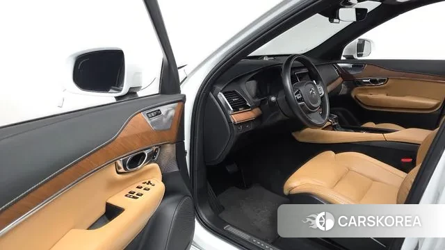 Volvo XC90 second Generation 2020 Белый из Кореи, фото 2