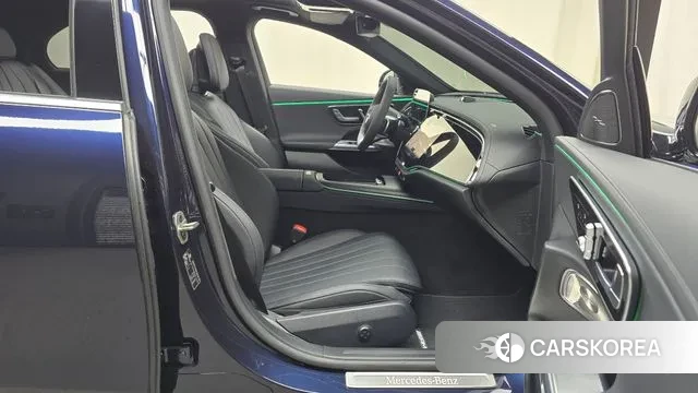 Mercedes-Benz E-Class W214 2025 Синий из Кореи, фото 2