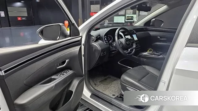 Hyundai Tucson (NX4) 2023 Белый из Кореи, фото 2