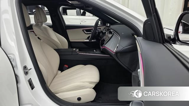 Mercedes-Benz E-Class W214 2025 Белый из Кореи, фото 2