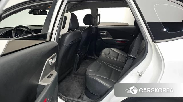 Kia Niro Plus 2022 Белый из Кореи, фото 2