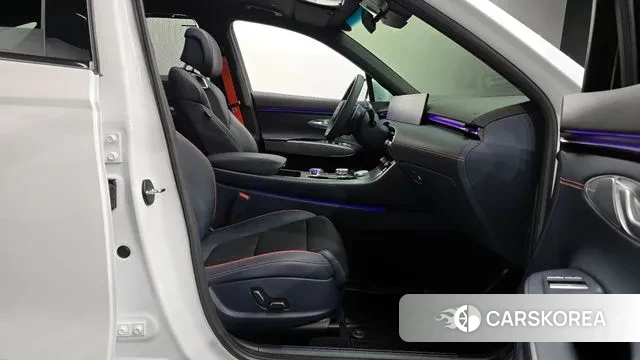 Genesis GV70 2024 Белый из Кореи, фото 2