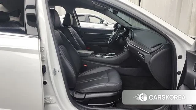 Hyundai Sonata (DN8) 2022 Белый из Кореи, фото 2