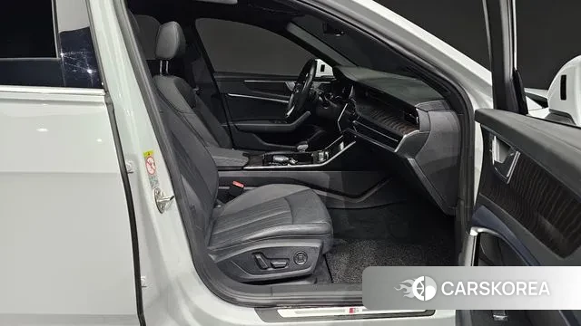 Audi A6 (C8) 2021 Белый из Кореи, фото 2