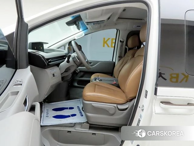 Hyundai Staria 2024 Белый из Кореи, фото 2
