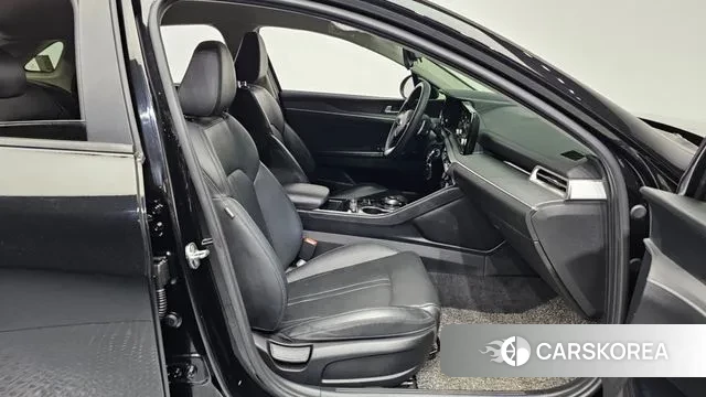 Kia K5 3rd generation 2021 Черный из Кореи, фото 2