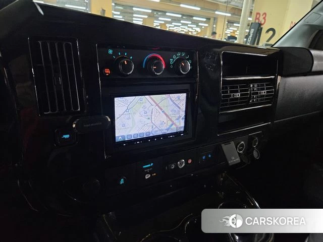 GMC Savana 2020 Черный из Кореи, фото 2