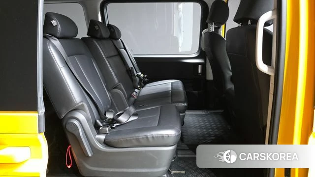 Hyundai Staria 2022 Желтый из Кореи, фото 2