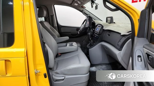 Hyundai The New Grand Starex 2019 Желтый из Кореи, фото 2