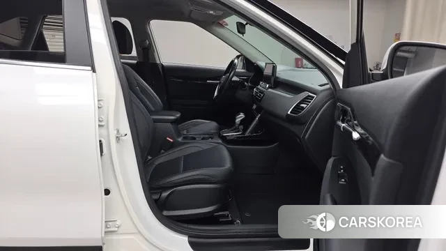 Kia Seltos 2022 Белый из Кореи, фото 2