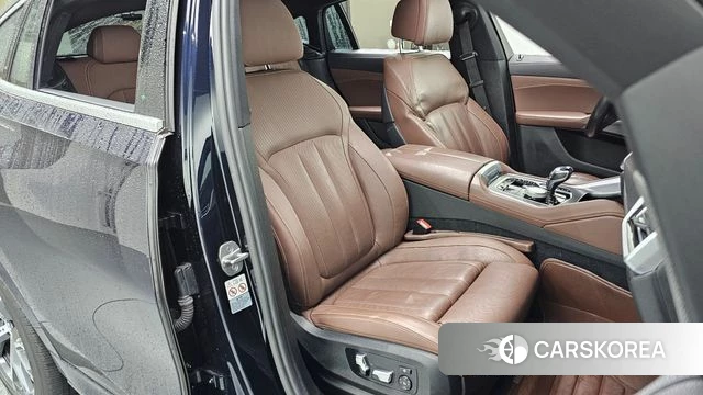 BMW X6 (G06) 2021 Черный из Кореи, фото 2