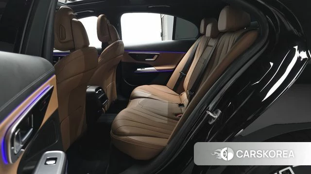 Mercedes-Benz E-Class W214 2026 Черный из Кореи, фото 2
