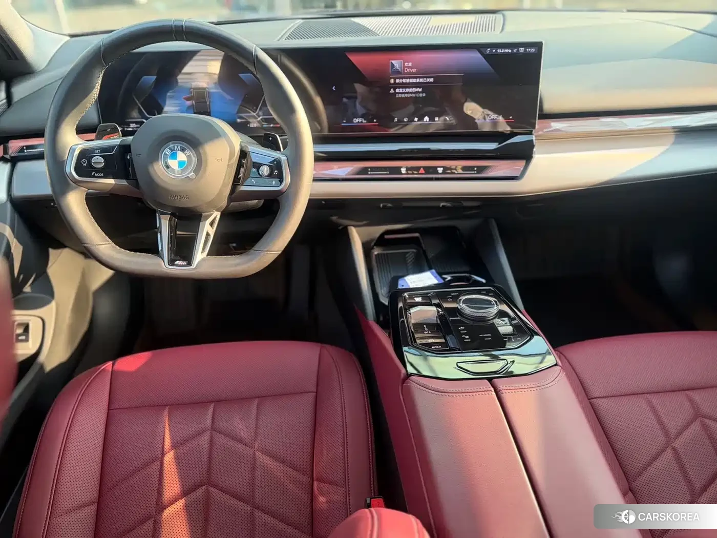 BMW 5 series 2025 Черный из Китая, фото 2