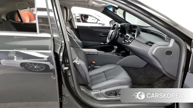 Lexus ES300h 7th generation id 2884087 из Кореи 2