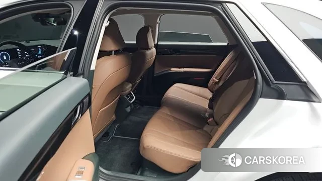 Hyundai Grandeur Hybrid (GN7) 2024 Белый из Кореи, фото 2