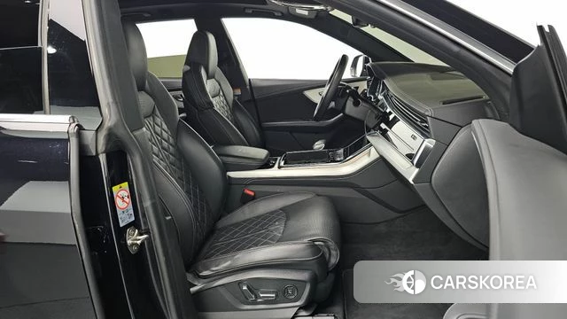 Audi Q8 (4M) 2020 Черный из Кореи, фото 2