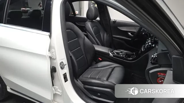 Mercedes-Benz C-Class W205 2020 Белый из Кореи, фото 2