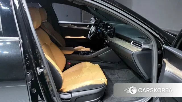 Kia K5 3rd generation 2023 Черный из Кореи, фото 2