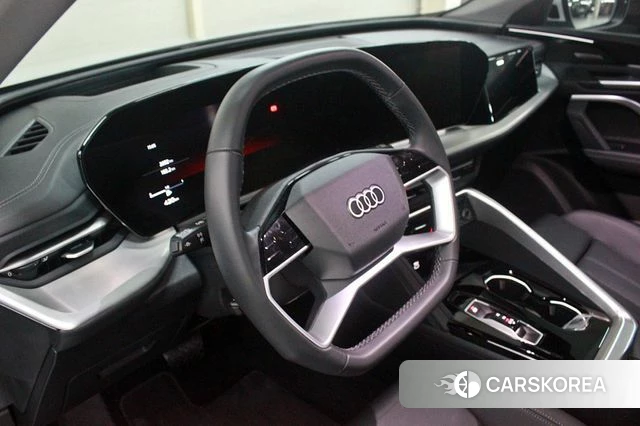 Audi Q5 (80A) 2025 Белый из Кореи, фото 2