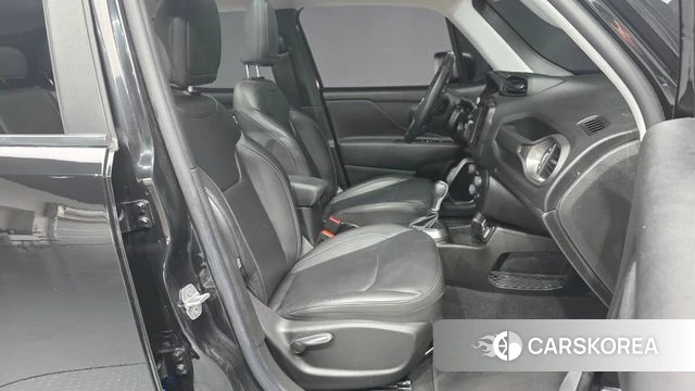 Jeep Renegade 2019 Черный из Кореи, фото 2