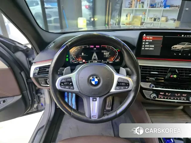 BMW 5 Series (G30) 2021 Серый из Кореи, фото 2