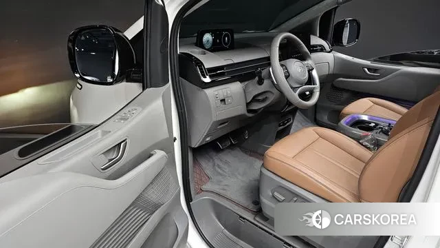 Hyundai Staria 2025 Белый из Кореи, фото 2