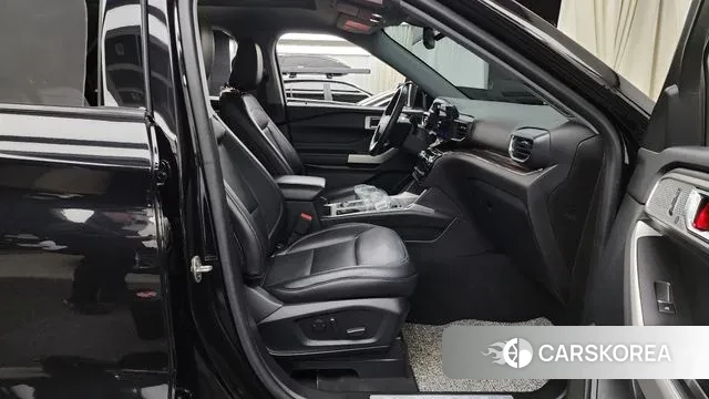 Ford Explorer 6th Generation 2022 Черный из Кореи, фото 2