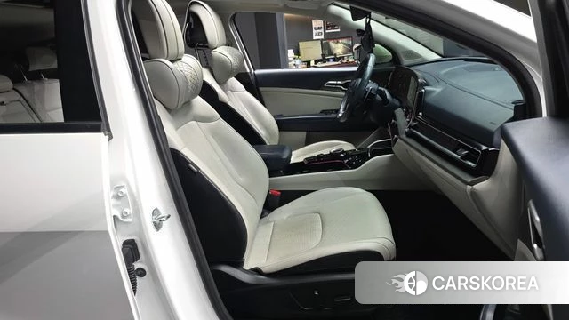 Kia Sportage 5th Generation 2022 Белый из Кореи, фото 2