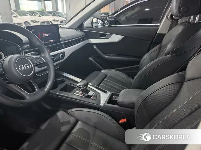 Audi A4L 2022 Белый из Китая, фото 2