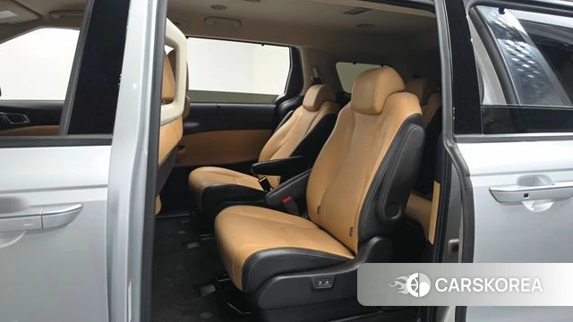 Kia Carnival 4th generation 2020 Серебристо-серый из Кореи, фото 2
