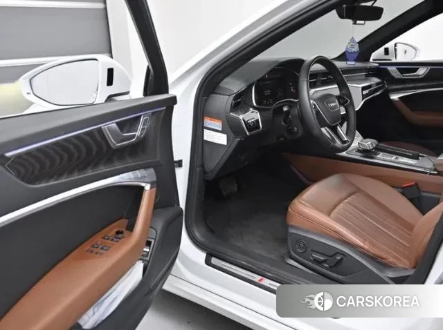 Audi A6 (C8) 2021 Белый из Кореи, фото 2