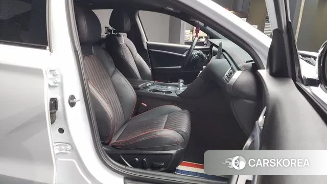 Genesis G70 2019 Белый из Кореи, фото 2