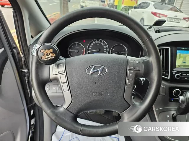 Hyundai The New Grand Starex 2018 Серебристо-серый из Кореи, фото 2