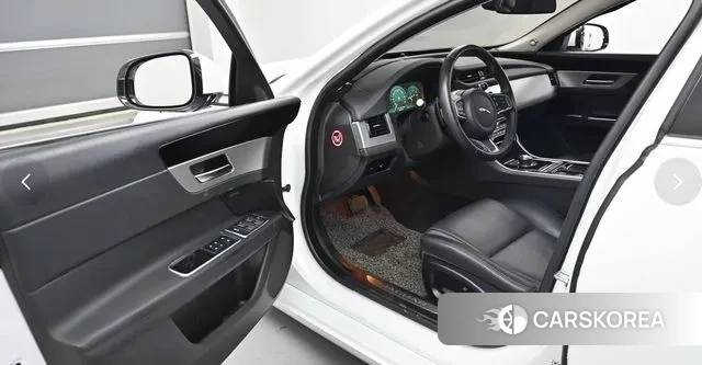 Jaguar XF (X260) 2018 Белый из Кореи, фото 2