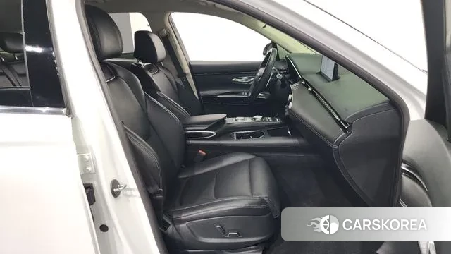 Genesis GV70 2021 Белый из Кореи, фото 2