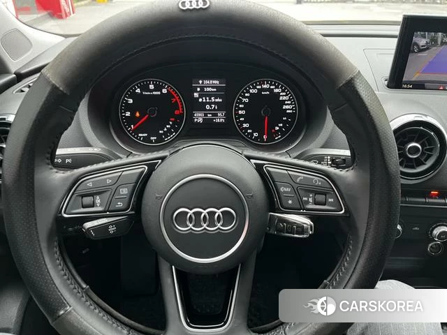 Audi A3 2020 Темно-серый из Китая, фото 2