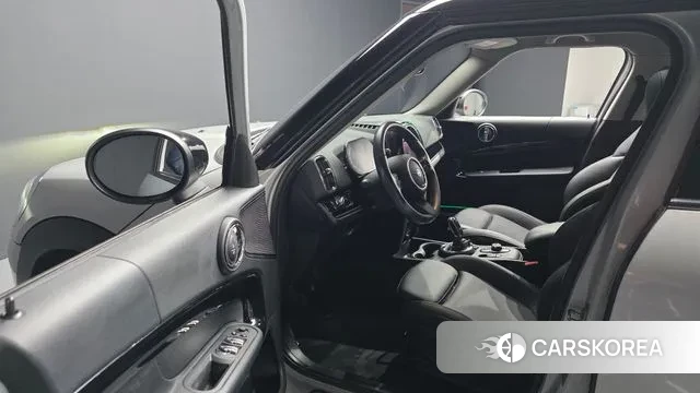 Mini Cooper Countryman 2021 Серебряный из Кореи, фото 2