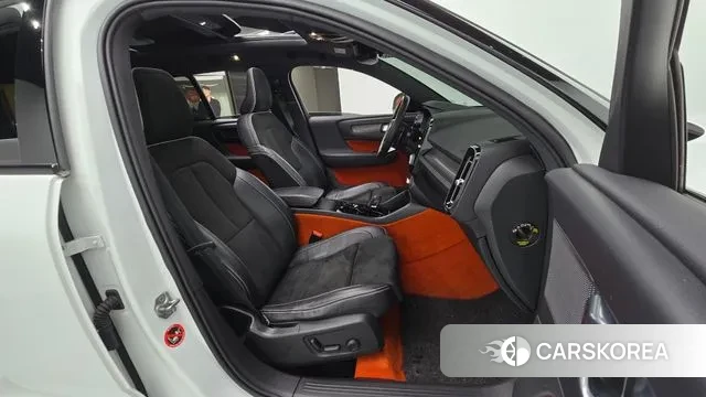 Volvo XC40 2019 Белый из Кореи, фото 2