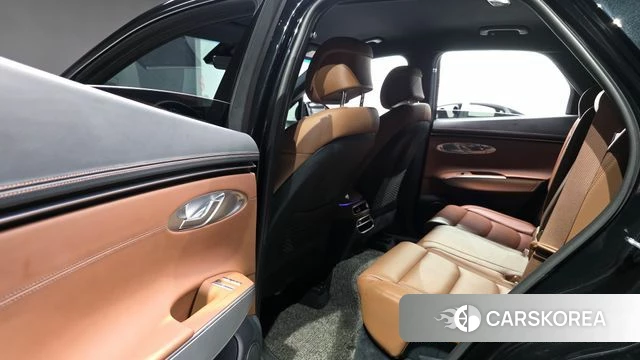 Genesis GV70 2023 Черный из Кореи, фото 2