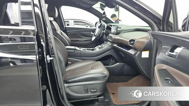 Hyundai The New Santa Fe 2023 Черный из Кореи, фото 2