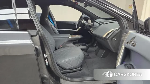 BMW iX 2023 Серый из Кореи, фото 2